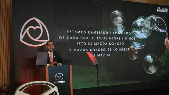 Miguel Barbeyto, presidente de Mazda de México.