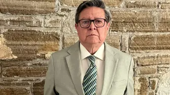 El doctor Luis Carbajal, jefe de la clínica de enfermedades raras del Instituto Nacional de Pediatría (INP)