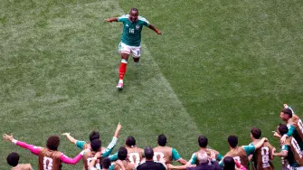 Juilán Quiñones celebra el primer gol de México en el Mundial 2026.