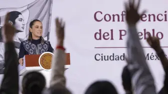 La presidenta Claudia Sheinbaum en su conferencia de prensa matutina en Palacio Nacional.