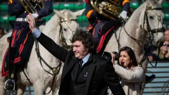 El presidente de Argentina, Javier Milei, asiste a la ceremonia de inauguración de la 138.ª exposición anual de la Sociedad Rural en Buenos Aires, Argentina.