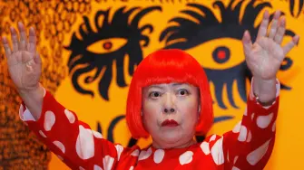 Yayoi Kusama, artista japonesa.