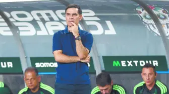 LOS ANGELES, CALIFORNIA - OCTOBER 06: Head coach Rafael Marquez of Mexico on the sidelines during a 2-0 Chile win over Mexico in a friendly at Los Angeles Memorial Coliseum on October 06, 2026 in Los Angeles, California.   Harry How/Getty Images/AFP (Photo by Harry How / GETTY IMAGES NORTH AMERICA / Getty Images via AFP)