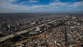 PRI reacciona contra ley que permite que Jaime Bonilla de Morena gobierne Baja California por un periodo mayor al que fue electo.