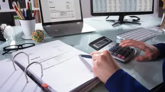 a mayoría de las veces las presuntas Empresas Factureras de Operaciones Simuladas (EFOS) acusadas por el SAT terminan siendo EFOS definitivos