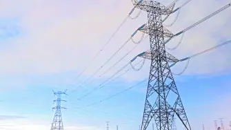 Según los reportes anuales de la CFE, hasta el 2022 la red de transmisión de energía llegó a 110,100 kilómetros.