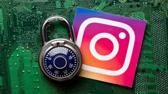 El grupo estadounidense Meta busca así reforzar la lucha contra la sextorsión, que consiste en presionar a alguien amenazando con divulgar imágenes íntimas.

Para más información del tema, visita: https://www.eleconomista.com.mx/tecnologia/instagram-desactiva-capturas-pantalla-fotos-evitar-sextorsion-20241017-730439.html

¡Síguenos en nuestras redes sociales para mantenerte informado!

Twitter: https://twitter.com/eleconomista 
Facebook: https://www.facebook.com/ElEconomista.mx
Instagram: https://www.instagram.com/eleconomistamx
LinkedIn: https://www.linkedin.com/company/el-economista/

#ElEconomista #EETV