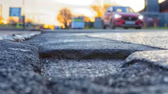 El desarrollo de tecnologías avanzadas en la construcción de carreteras es parte de un esfuerzo más amplio para lograr la descarbonización.