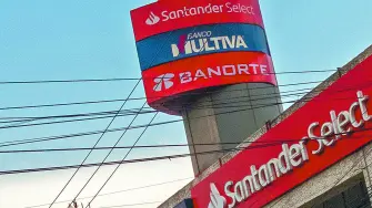 Las comisiones y tarifas crecieron 8.28 por ciento.