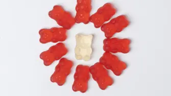 ¡Adiós al rojo artificial! Opciones naturales tras la prohibición del colorante rojo 3