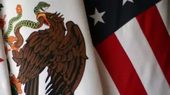 Las órdenes ejecutivas firmadas por el presidente Donald Trump frenarán las operaciones de financiamiento para actividades de asistencia técnica para cumplir con las condiciones del T-MEC. 

Para más información del tema, visita: https://www.eleconomista.com.mx/empresas/pausa-90-dias-asistencia-extranjera-estados-unidos-incluye-laboral-20250123-743344.html

#TMEC #EstadosUnidos #Trump