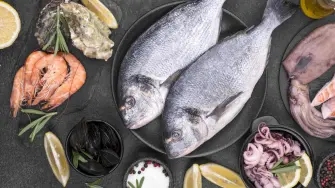 Pescados y mariscos frescos.