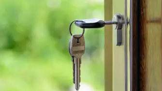 Durante marzo del 2025, el valor habitacional a nivel nacional creció 6.8% anual para ubicarse en un precio promedio de 30,477 pesos por metro cuadrado.

Para más información del tema, visita: https://www.eleconomista.com.mx/econohabitat/son-precios-promedio-vivienda-mexico-20250419-755513.html 

¡Síguenos en nuestras redes sociales para mantenerte informado!

Twitter: https://twitter.com/eleconomista 
Facebook: https://www.facebook.com/ElEconomista.mx
Instagram: https://www.instagram.com/eleconomistamx
LinkedIn: https://www.linkedin.com/company/el-economista/

#ElEconomista #EETV