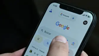 El Gobierno estadounidense pidió a un juez federal que ordene el desmantelamiento del negocio de publicidad en internet del gigante tecnológico Google, después de ser declarado culpable de prácticas monopolísticas.

Para más información del tema, visita: https://www.eleconomista.com.mx

¡Síguenos en nuestras redes sociales para mantenerte informado!

Twitter: https://twitter.com/eleconomista 
Facebook: https://www.facebook.com/ElEconomista.mx
Instagram: https://www.instagram.com/eleconomistamx
LinkedIn: https://www.linkedin.com/company/el-economista/

#ElEconomista #EETV
