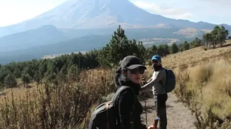 Paso de Cortés con Wine for Hiking