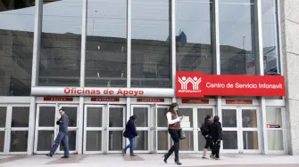 Los puntos necesarios para un financiamiento pasarán de 1,080 a solo 100; además, se reducirá el número de requisitos de 10 a cinco

Para más información del tema, visita: https://www.eleconomista.com.mx/econohabitat/infonavit-cambia-esquema-puntaje-dar-credito-quienes-ganan-20250819-773255.html 

¡Síguenos en nuestras redes sociales para mantenerte informado!

Twitter: https://twitter.com/eleconomista 
Facebook: https://www.facebook.com/ElEconomista.mx
Instagram: https://www.instagram.com/eleconomistamx
LinkedIn: https://www.linkedin.com/company/el-economista/

#ElEconomista #EETV