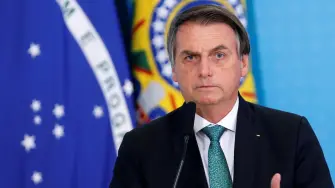 El expresidente brasileño Jair Bolsonaro fue condenado este jueves a 27 años y tres meses de cárcel por haber tratado de dar un golpe de Estado, en un juicio histórico, cuyo desenlace suscitó nuevas amenazas del gobierno de Donald Trump contra Brasil.