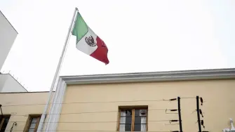En el pronunciamiento, México recordó que la Asamblea General de las Naciones Unidas ha reconocido que el asilo político es un acto pacífico y humanitario, que no puede ser considerado inamistoso por ningún otro Estado.

Para más información del tema, visita: https://www.eleconomista.com.mx/internacionales/mexico-rechaza-decision-congreso-peru-declarar-persona-non-grata-presidenta-claudia-sheinbaum-20251106-785431.html

¡Síguenos en nuestras redes sociales para mantenerte informado!

Twitter: https://twitter.com/eleconomista 
Facebook: https://www.facebook.com/ElEconomista.mx
Instagram: https://www.instagram.com/eleconomistamx
LinkedIn: https://www.linkedin.com/company/el-economista/

#ElEconomista #Perú #Sheinbaum