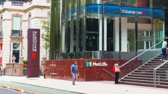 Los bancos suspenderán operaciones este 17 de noviembre por el megapuente; cajeros, corresponsales y banca digital seguirán disponibles.