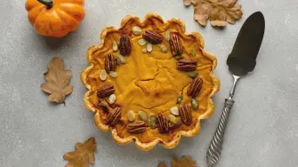 Thanksgiving 2025: cómo preparar el mejor pay de calabaza con nueces