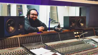 Javier Paniagua presenta "Tres Valses" su primera obra como compositor. Foto: Cortesía