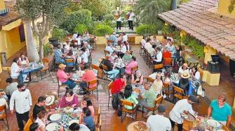 Descripción automática