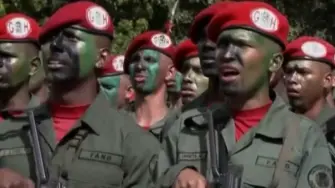 La Fuerza Armada de Venezuela incorporó el sábado a 5.600 soldados a sus filas en medio de las "amenazas" de Estados Unidos, que desplegó en agosto una flotilla militar en el Caribe que incluye al portaviones más grande del mundo.

¡Síguenos en nuestras redes sociales para mantenerte informado!

Twitter: https://twitter.com/eleconomista 
Facebook: https://www.facebook.com/ElEconomista.mx
Instagram: https://www.instagram.com/eleconomistamx
LinkedIn: https://www.linkedin.com/company/el-economista/

#ElEconomista #AFP #Venezuela