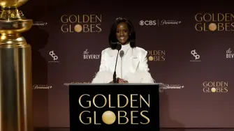 "Una batalla tras otra", dirigida por Paul Thomas Anderson y protagonizada por Leonardo DiCaprio, lidera la pelea por los Globos de Oro con 9 nominaciones este lunes, en el despegue de la temporada de premios de Hollywood. 

¡Síguenos en nuestras redes sociales para mantenerte informado! 

Twitter: https://twitter.com/eleconomista 
Facebook: https://www.facebook.com/ElEconomista.mx 
Instagram: https://www.instagram.com/eleconomistamx 
LinkedIn: https://www.linkedin.com/company/el-economista/ 

#ElEconomista #EETV