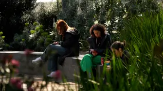 Australia implementó en su medianoche del miércoles una ley inédita en el mundo para prohibir las redes sociales a los menores de 16 años, dejando a cientos de miles de adolescentes sin acceso a TikTok o Instagram.

¡Síguenos en nuestras redes sociales para mantenerte informado!

Twitter: https://twitter.com/eleconomista 
Facebook: https://www.facebook.com/ElEconomista.mx
Instagram: https://www.instagram.com/eleconomistamx
LinkedIn: https://www.linkedin.com/company/el-economista/

#ElEconomista #EETV