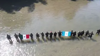 El ejército de México anunció este martes un plan de operaciones en la frontera sur junto con Guatemala, luego de que un enfrentamiento entre militares guatemaltecos y un grupo armado mexicano dejara un muerto y un soldado herido.