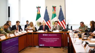 De acuerdo con la SRE, el diálogo se desarrolló en un marco de respeto a la soberanía de cada país y bajo la premisa de responsabilidad compartida.

Para más información del tema, visita: https://www.eleconomista.com.mx/internacionales/mexico-eu-revisan-avances-cooperacion-seguridad-fronteriza-20251211-790872.html

¡Síguenos en nuestras redes sociales para mantenerte informado!

Twitter: https://twitter.com/eleconomista 
Facebook: https://www.facebook.com/ElEconomista.mx
Instagram: https://www.instagram.com/eleconomistamx
LinkedIn: https://www.linkedin.com/company/el-economista/

#ElEconomista #EETV