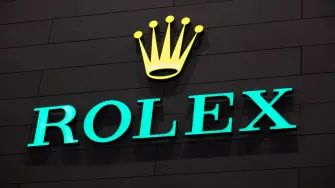 Las exportaciones de relojes suizos a Estados Unidos volvieron a desplomarse en noviembre, ya que los fabricantes retrasaron sus envíos a la espera de la entrada en vigor de la reducción de los aranceles al 15 por ciento.

Para más información del tema, visita: https://www.eleconomista.com.mx/empresas/suiza-frena-envios-relojes-estados-unidos-espera-aranceles-bajos-20251218-791913.html

¡Síguenos en nuestras redes sociales para mantenerte informado!

Twitter: https://twitter.com/eleconomista
Facebook: https://www.facebook.com/ElEconomista.mx
Instagram: https://www.instagram.com/eleconomistamx
LinkedIn: https://www.linkedin.com/company/el-economista/

#ElEconomista #EETV