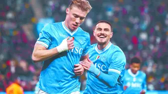 Soccer Football - Supercoppa Italiana - Semi Final - Napoli v AC Milan - Al Awwal Park, Riyadh, Saudi Arabia - December 18, 2025Napoli's Rasmus Hojlund celebrates scoring their second goal REUTERS/Guglielmo Mangiapane