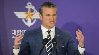 El secretario de Defensa, Pete Hegseth, indicó que la operación, denominada 'Ataque ojo de halcón', "no es el comienzo de una guerra, sino una declaración de vengaza".

Para más información del tema, visita: https://www.eleconomista.com.mx/internacionales/pentagono-lanza-ataque-islamico-siria-muerte-tres-estadounidenses-20251219-792150.html

¡Síguenos en nuestras redes sociales para mantenerte informado!

Twitter: https://twitter.com/eleconomista 
Facebook: https://www.facebook.com/ElEconomista.mx
Instagram: https://www.instagram.com/eleconomistamx
LinkedIn: https://www.linkedin.com/company/el-economista/
T

#ElEconomista #EETV