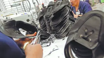 Tras la imposición de tarifas compensatorias al calzado chino en 2024 y el 2025, las importaciones de calzado vietnamita, con acceso preferencial al mercado mexicano gracias al TIPAT, se han disparado 47 por ciento al mes de octubre.