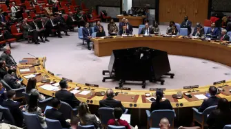 Trump acusa a Caracas de utilizar la venta de petróleo para financiar el narcoterrorismo.