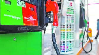 En días pasados se publicó, en el DOF, la actualización de las cuotas del IEPS a gasolinas

Para más información del tema, visita: https://www.eleconomista.com.mx/economia/hacienda-niega-aumento-precio-gasolina-actualizacion-ieps-20251226-792904.html 

¡Síguenos en nuestras redes sociales para mantenerte informado!

Twitter: https://twitter.com/eleconomista 
Facebook: https://www.facebook.com/ElEconomista.mx
Instagram: https://www.instagram.com/eleconomistamx
LinkedIn: https://www.linkedin.com/company/el-economista/

#ElEconomista #Gasolina #Precio