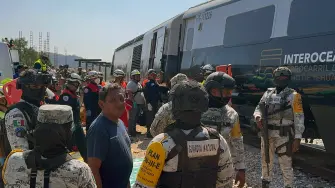 El tren, con 241 pasajeros y nueve tripulantes a bordo, se descarriló a las 9:28 horas del domingo 28 de diciembre, a 80 km de la ciudad de Salina Cruz.