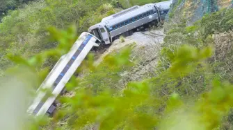 La ASF determinó pagos indebidos por 17 millones 627,200 pesos, derivados de inconsistencias.

Para más información del tema, visita: https://www.eleconomista.com.mx/politica/observaron-sobrecostos-debilidades-linea-z-20251230-793331.html

¡Síguenos en nuestras redes sociales para mantenerte informado!

Twitter: https://twitter.com/eleconomista
Facebook: https://www.facebook.com/ElEconomista.mx
Instagram: https://www.instagram.com/eleconomistamx
LinkedIn: https://www.linkedin.com/company/el-economista/

#ElEconomista #EETV