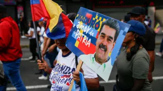 Simpatizantes de Nicolás Maduro realizan una marcha para pedir su liberación por parte del Gobierno de EU.