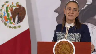 La presidenta de México, Claudia Sheinbaum, aseguró este lunes que el aterrizaje de un avión militar de Estados Unidos en el Aeropuerto Internacional de Toluca no implicó el ingreso de tropas extranjeras ni la realización de operaciones militares en territorio nacional.

Para más información del tema, visita: https://www.eleconomista.com.mx/politica/sheinbaum-aclara-aterrizaje-avion-militar-estados-unidos-toluca-dijo-20260119-795937.html

¡Síguenos en nuestras redes sociales para mantenerte informado!

Twitter: https://twitter.com/eleconomista 
Facebook: https://www.facebook.com/ElEconomista.mx
Instagram: https://www.instagram.com/eleconomistamx
LinkedIn: https://www.linkedin.com/company/el-economista/

#ElEconomista #EETV