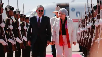 Mary Simon fue recibida por el canciller Juan Ramón de la Fuente en el Aeropuerto Internacional Felipe Ángeles.

Para más información del tema, visita:  Para más información del tema, visita: https://www.eleconomista.com.mx/ 

¡Síguenos en nuestras redes sociales para mantenerte informado!

Twitter: https://twitter.com/eleconomista 
Facebook: https://www.facebook.com/ElEconomista.mx
Instagram: https://www.instagram.com/eleconomistamx
LinkedIn: https://www.linkedin.com/company/el-economista/

#ElEconomista #EETV
¡Síguenos en nuestras redes sociales para mantenerte informado!

Twitter: https://twitter.com/eleconomista 
Facebook: https://www.facebook.com/ElEconomista.mx
Instagram: https://www.instagram.com/eleconomistamx
LinkedIn: https://www.linkedin.com/company/el-economista/

#ElEconomista #EETV