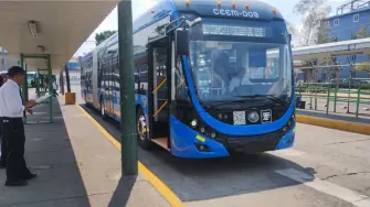 La Federación Internacional de los Trabajadores del Transporte (ITF) puso sobre la mesa la vigencia de los acuerdos de diálogo social suscritos con el Gobierno de la Ciudad de México, tras manifestar su respaldo absoluto a la Alianza de Tranviarios de México.

Para más información del tema, visita: https://www.eleconomista.com.mx/empresas/itf-condiciona-servicio-transporte-mundial-2026-cumplimiento-pacto-gobierno-cdmx-20260121-796359.html
Twitter: https://twitter.com/eleconomista   
Sitio web: https://www.eleconomista.com.mx/   
Facebook: https://www.facebook.com/ElEconomista.mx   
 
#ElEconomista  #EETV