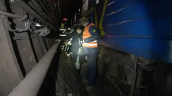El Ministerio de Energía ucraniano explicó que los cortes de emergencia eran necesarios para evitar que los equipos se dañaran.

Para más información del tema, visita: https://www.eleconomista.com.mx/internacionales/apagon-deja-temporalmente-kiev-metro-agua-20260131-797831.html 

¡Síguenos en nuestras redes sociales para mantenerte informado!

Twitter: https://twitter.com/eleconomista 
Facebook: https://www.facebook.com/ElEconomista.mx
Instagram: https://www.instagram.com/eleconomistamx
LinkedIn: https://www.linkedin.com/company/el-economista/

#ElEconomista #Kiev