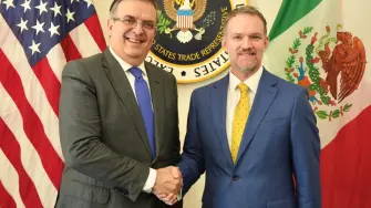 El representante comercial de la Casa Blanca, Jamieson Greer, anunció este miércoles el Plan de Acción entre Estados Unidos y México sobre Minerales Críticos.

Para más información del tema, visita: https://www.eleconomista.com.mx/empresas/greer-anuncia-plan-accion-estados-unidos-mexico-sobre-minerales-criticos-20260204-798350.html

¡Síguenos en nuestras redes sociales para mantenerte informado!

Twitter: https://twitter.com/eleconomista 
Facebook: https://www.facebook.com/ElEconomista.mx
Instagram: https://www.instagram.com/eleconomistamx
LinkedIn: https://www.linkedin.com/company/el-economista/

#ElEconomista #EETV