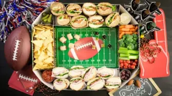 El Super Bowl 2026 se consolida en México como uno de los principales detonadores de consumo gastronómico del año, impulsando pedidos, asistencia a bares y una derrama económica concentrada en restaurantes.

Para más información del tema, visita: https://www.eleconomista.com.mx/bistronomie/super-bowl-2026-mexico-40-millones-aficionados-noche-come-20260205-798377.html

¡Síguenos en nuestras redes sociales para mantenerte informado!

Twitter: https://twitter.com/eleconomista 
Facebook: https://www.facebook.com/ElEconomista.mx
Instagram: https://www.instagram.com/eleconomistamx
LinkedIn: https://www.linkedin.com/company/el-economista/

#ElEconomista #EETV  #SuperBowl2026 #NFL