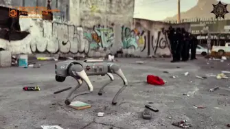 Un grupo de "perros robot" ayudará a policías mexicanos en tareas de vigilancia y prevención del delito durante el Mundial de fútbol de 2026, que organizan Canadá, Estados Unidos y México, anunciaron este lunes las autoridades.

¡Síguenos en nuestras redes sociales para mantenerte informado!

Twitter: https://twitter.com/eleconomista 
Sitio web: https://www.eleconomista.com.mx/ 
Facebook: https://www.facebook.com/ElEconomista.mx 
Instagram: https://www.instagram.com/eleconomistamx

#ElEconomista #EETV