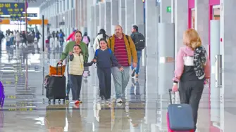 México recibió el año pasado divisas turísticas por 34,991.6 millones de dólares, cifra récord que representó un incremento del 6.2% en relación con el 2024.

Para más información del tema, visita: https://www.eleconomista.com.mx/empresas/mexico-recibio-divisas-turisticas-record-34-991-millones-pesos-2025-inegi-20260212-799593.html

¡Síguenos en nuestras redes sociales para mantenerte informado!

Twitter: https://twitter.com/eleconomista 
Facebook: https://www.facebook.com/ElEconomista.mx
Instagram: https://www.instagram.com/eleconomistamx
LinkedIn: https://www.linkedin.com/company/el-economista/

#ElEconomista #EETV