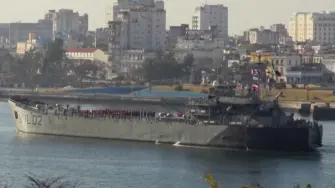 Dos buques de la Armada de México atracaron el jueves en el puerto de La Habana con más de 800 toneladas de ayuda humanitaria para Cuba, sumida en una profunda crisis económica agravada por presiones de Washington.

¡Síguenos en nuestras redes sociales para mantenerte informado!

Twitter: https://twitter.com/eleconomista 
Facebook: https://www.facebook.com/ElEconomista.mx
Instagram: https://www.instagram.com/eleconomistamx
LinkedIn: https://www.linkedin.com/company/el-economista/

#ElEconomista #Cuba #México