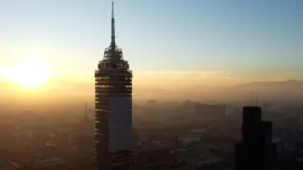 Se cumplen 2 días de que la CAMe activó la contingencia ambiental por ozono, la segunda en lo que va del 2026.

Para más información del tema, visita: https://www.eleconomista.com.mx/politica/tarde-dia-amor-continua-fase-i-contingencia-ambiental-valle-mexico-20260214-799908.html

¡Síguenos en nuestras redes sociales para mantenerte informado!

Twitter: https://twitter.com/eleconomista 
Facebook: https://www.facebook.com/ElEconomista.mx
Instagram: https://www.instagram.com/eleconomistamx
LinkedIn: https://www.linkedin.com/company/el-economista/

#ElEconomista #EETV #HoyNoCircula #Contingencia #CDMX